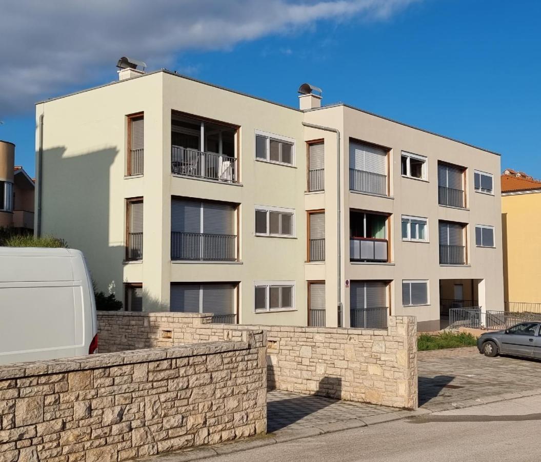 Apartmani Sunce I More Premantura Extérieur photo
