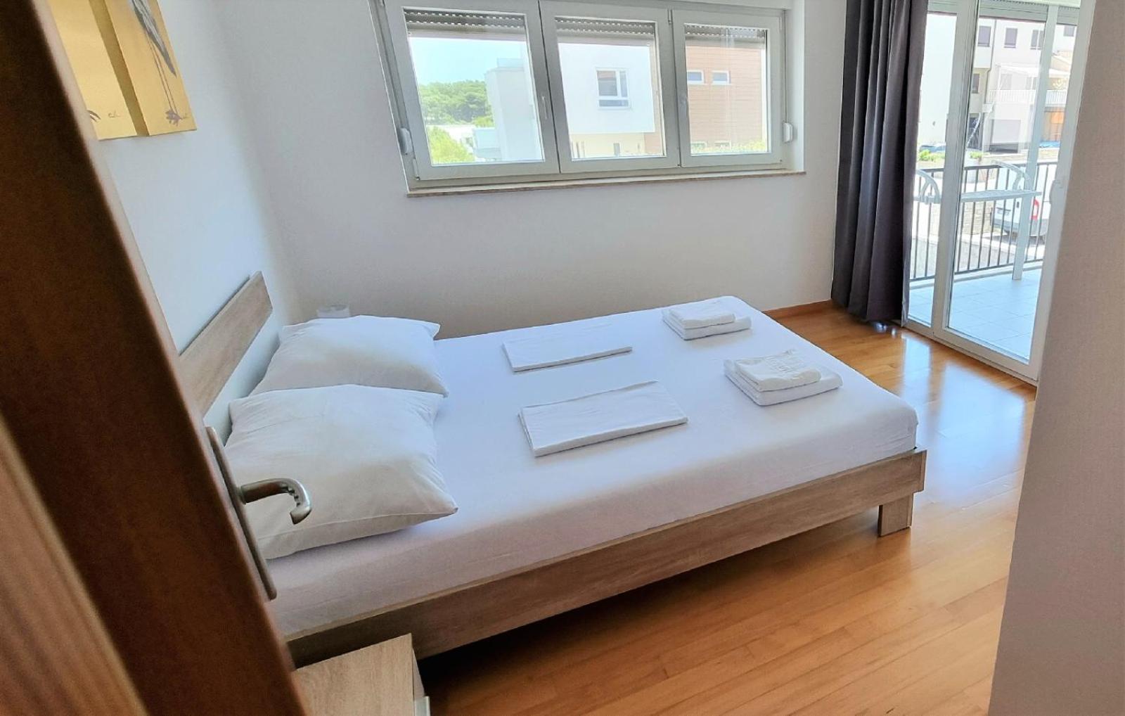 Apartmani Sunce I More Premantura Extérieur photo