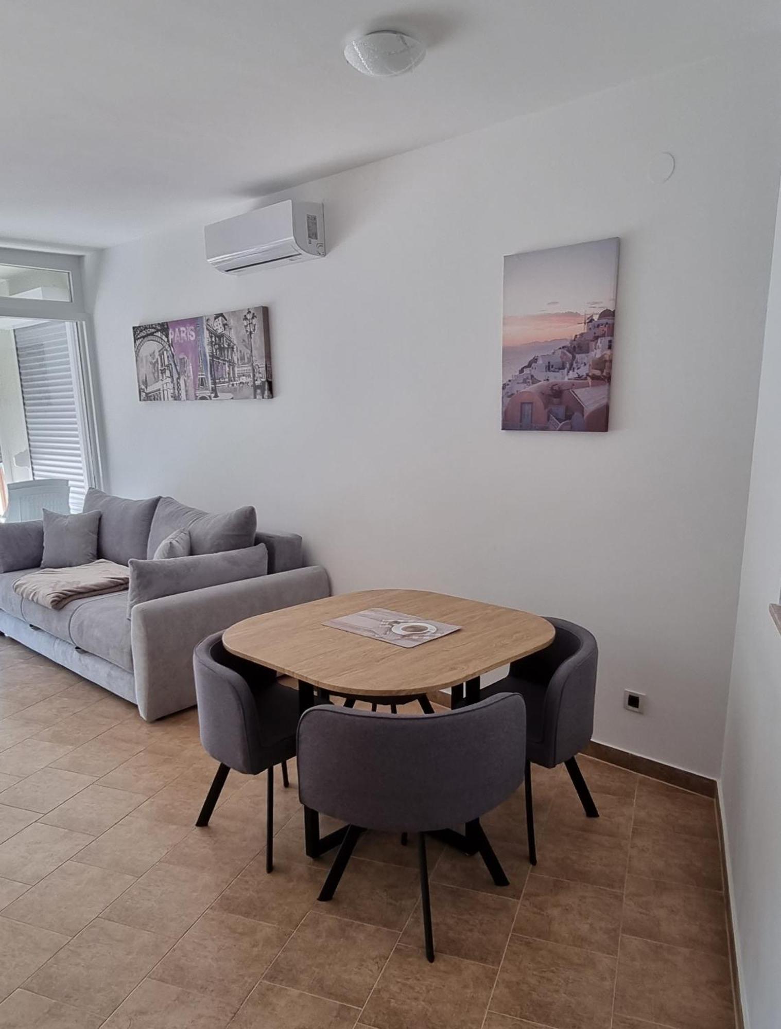Apartmani Sunce I More Premantura Extérieur photo